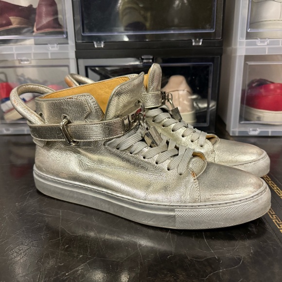 Buscemi high top shoes in silver. Size 43. - Picture 2 of 5